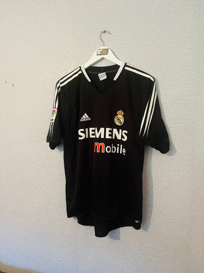 Real Madrid away football shirt
2004/05 Zidane Medium