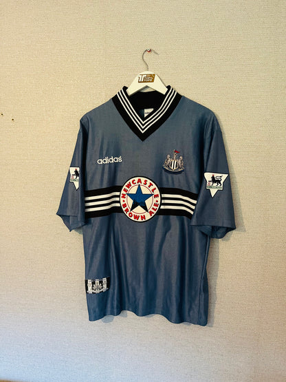 Newcastle United away football shirt 1996/97 Ginola Large