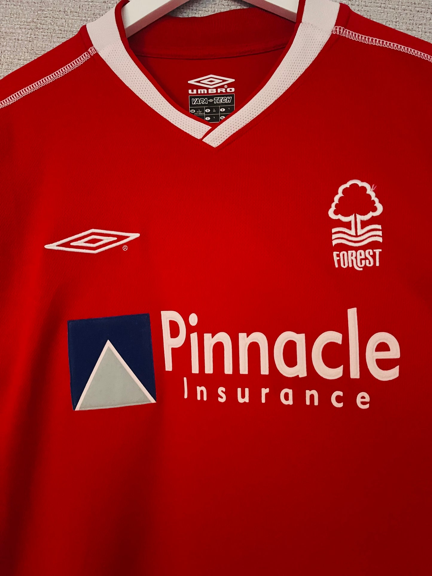 Nottingham Forest home football shirt 2002/03 Walker Large