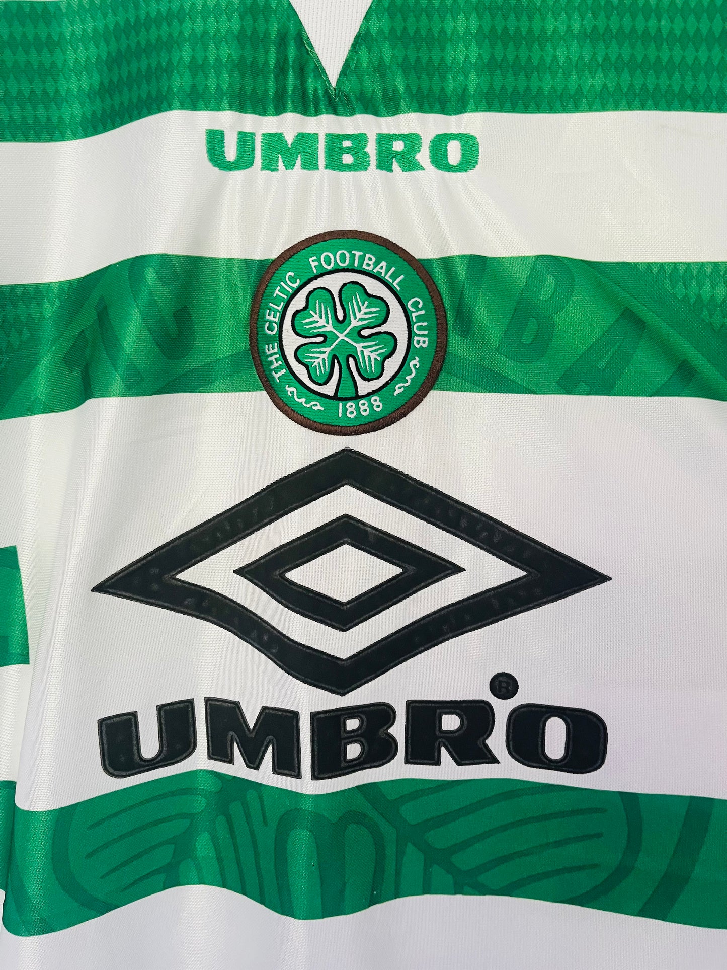 Glasgow Celtic home football shirt
1997/99 Large