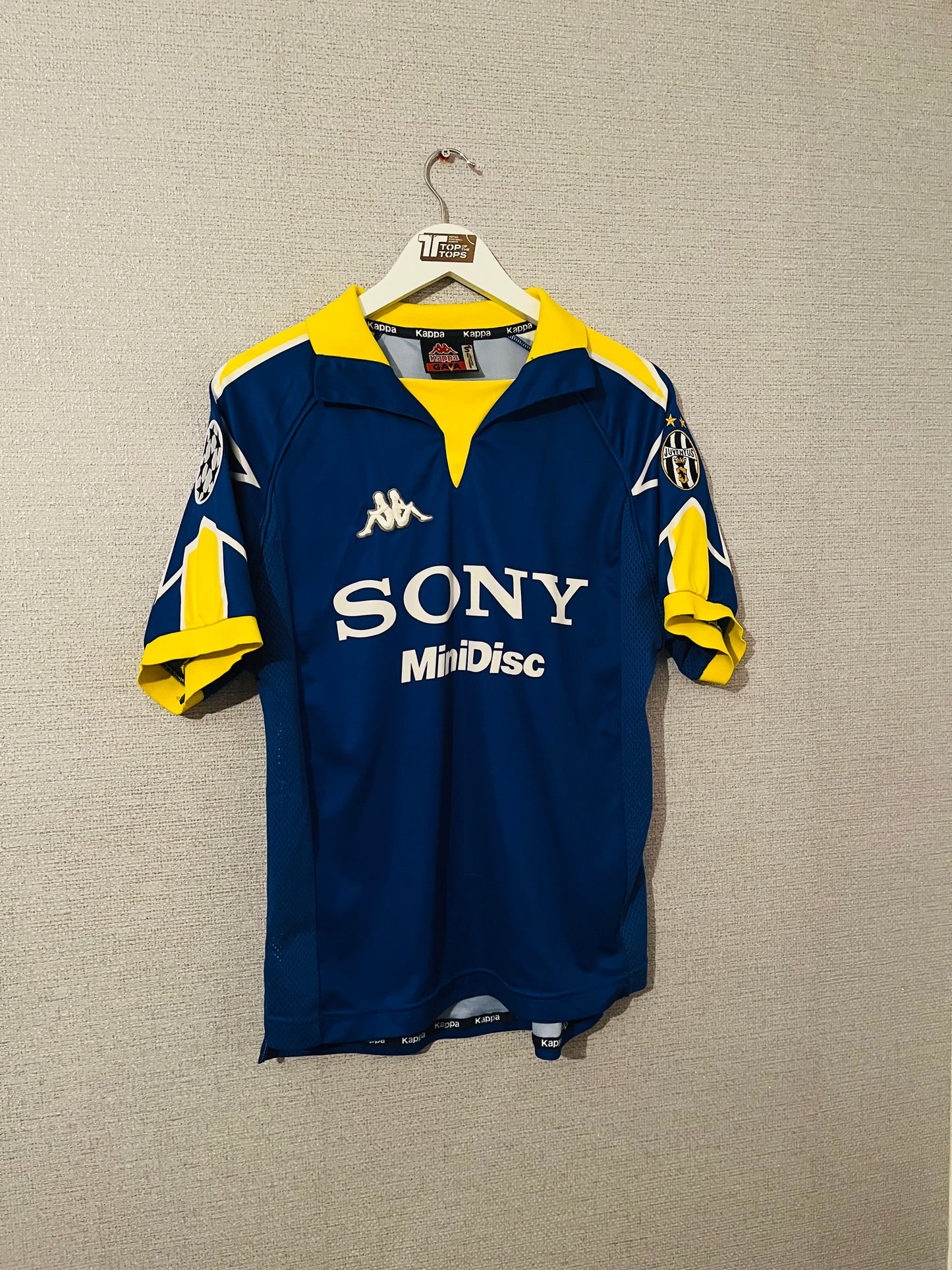 Juventus away football shirt 1997/98 Zidane Small