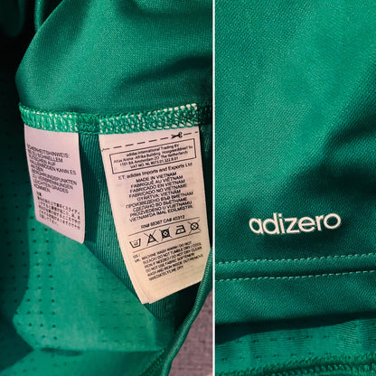 AC Milan goalkeeper football shirt
2017/18 Donnarumma Large