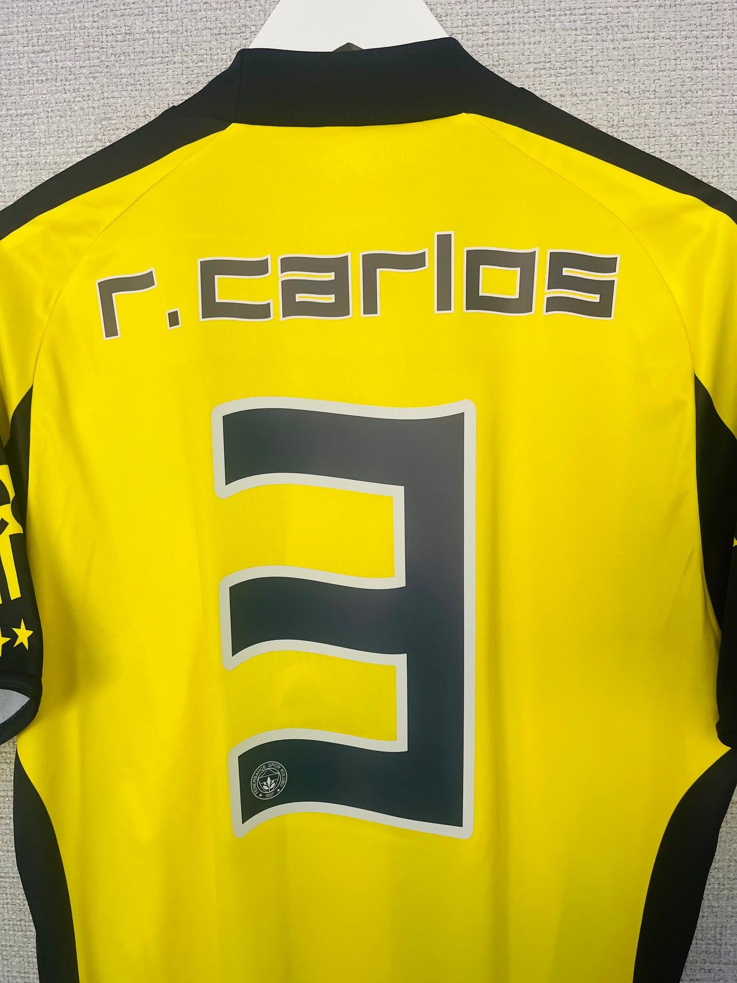 Fenerbahce home football shirt 2008/09 R. Carlos medium
