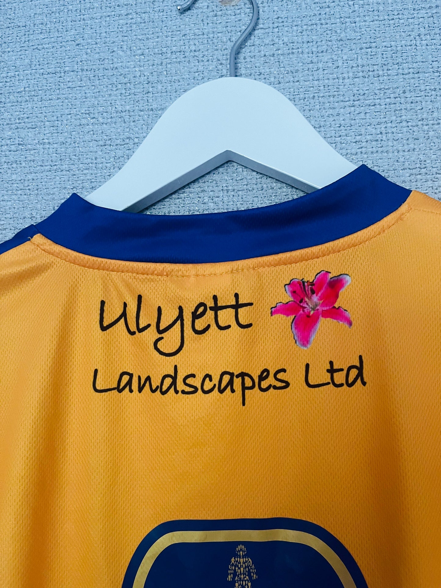 Mansfield Town home football shirt 2016/17 Medium