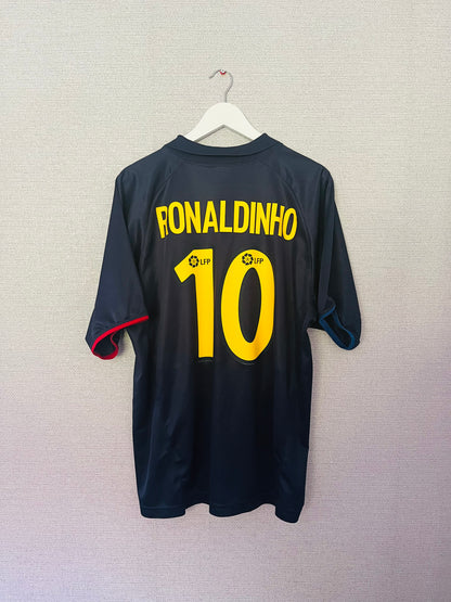 Barcelona away football shirt
2003/04 Ronaldinho XL