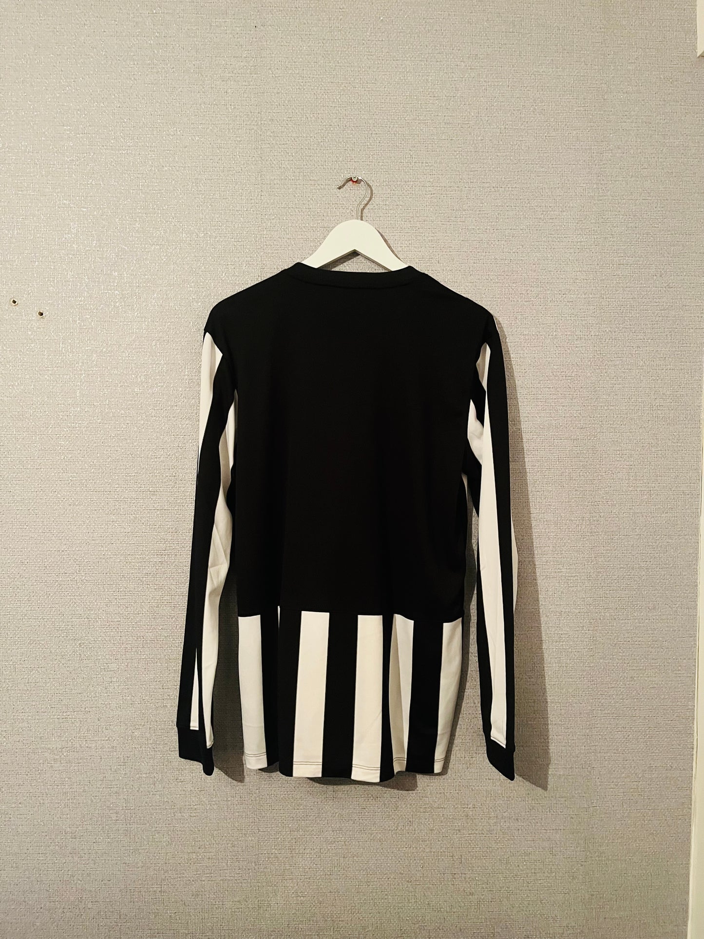 KR Reykjavik home football shirt 2014/15 Medium