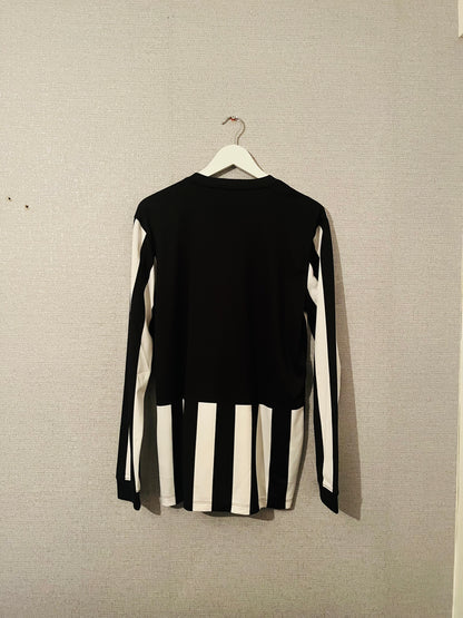 KR Reykjavik home football shirt 2014/15 Medium