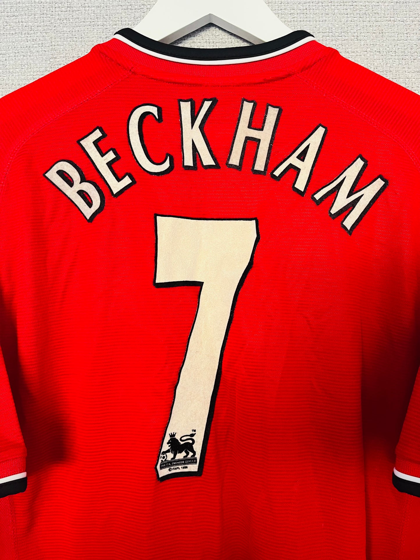 Manchester United home football shirt 2000/02 Beckham Large
