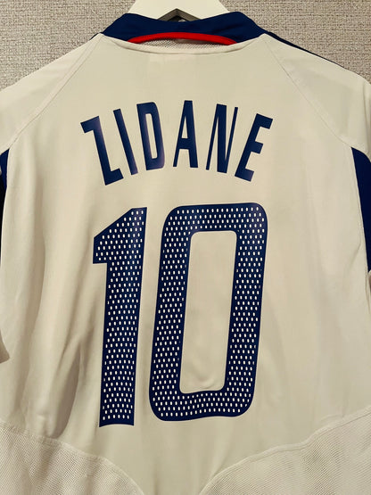 France away football shirt
Euro 2004 Zidane Large