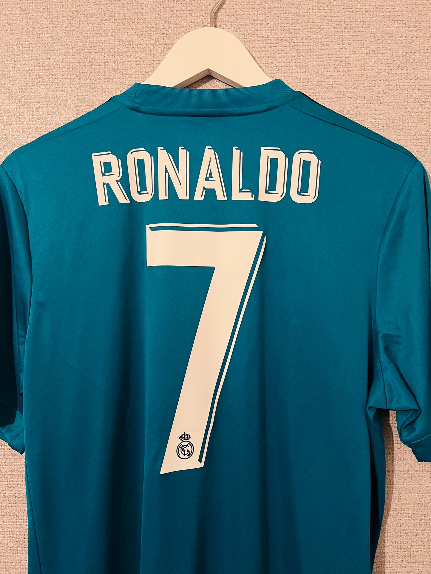 Real Madrid third football shirt 2017/18 CR7 Medium