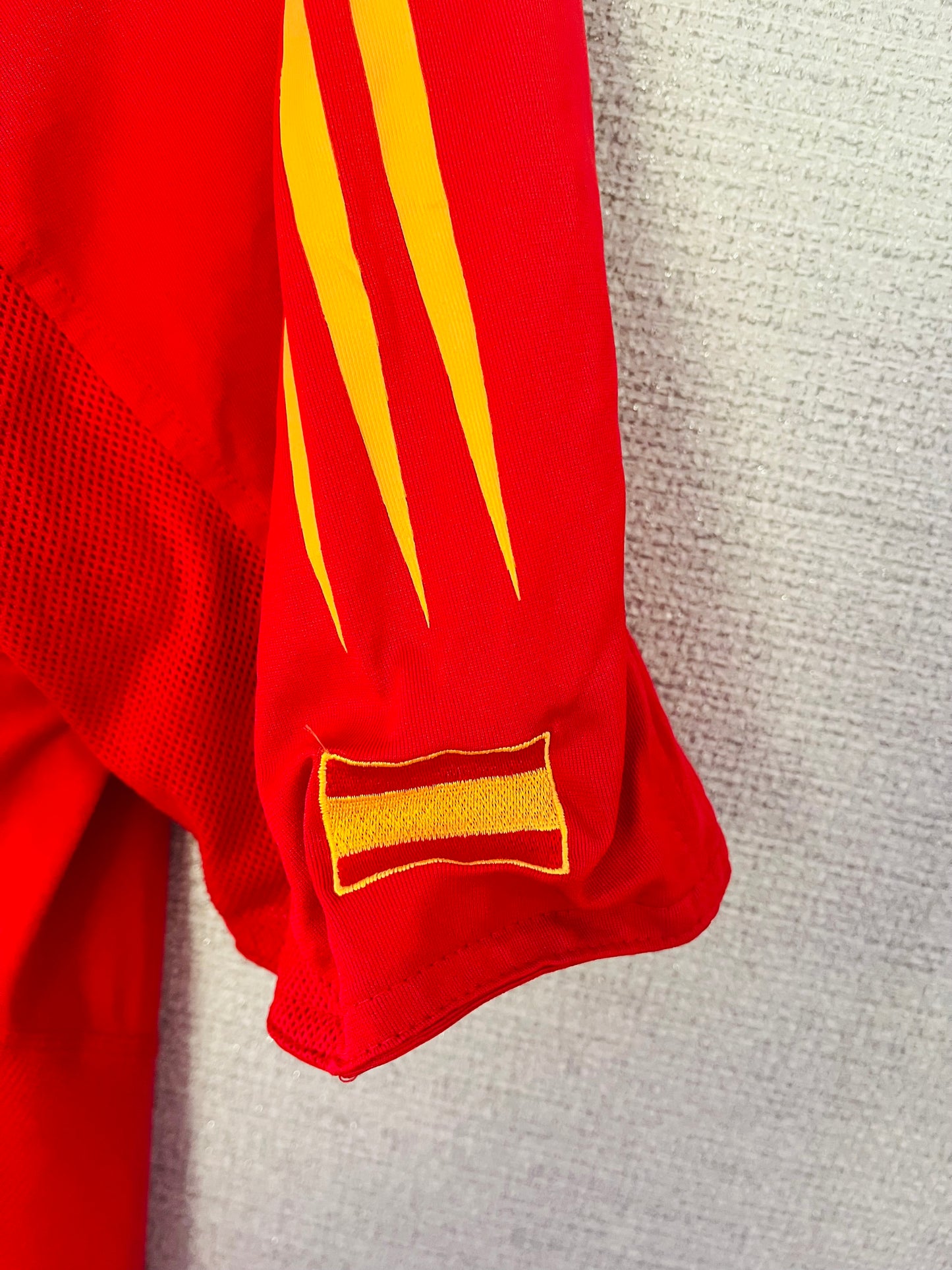 Spain home football shirt 2004/06 Torres Large