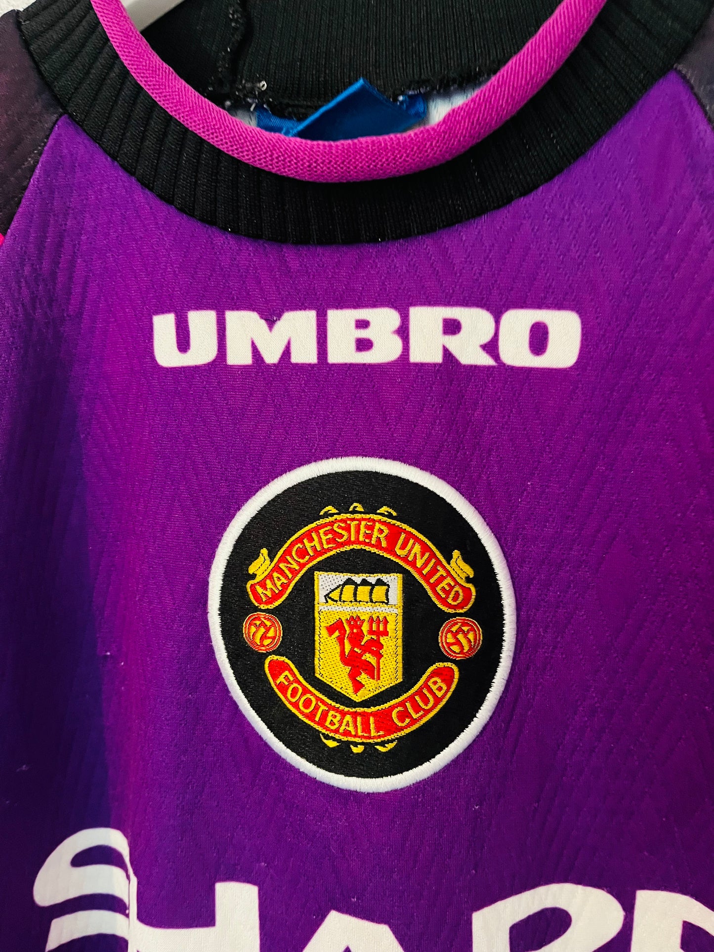 Manchester United goalkeeper football shirt 1996/97 Medium