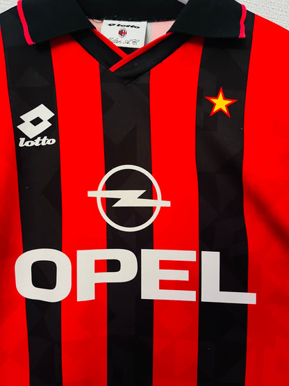 AC Milan home football shirt 1996/97 Baggio Medium