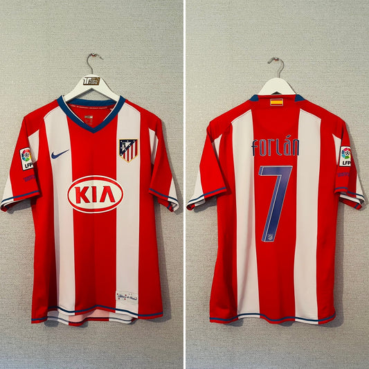 Atletico Madrid home football shirt
2007/08 Forlan Medium
