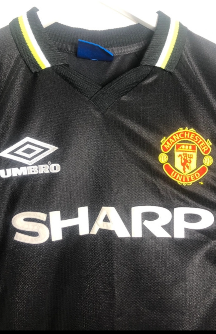 Manchester United third football shirt 1998/99 Keane