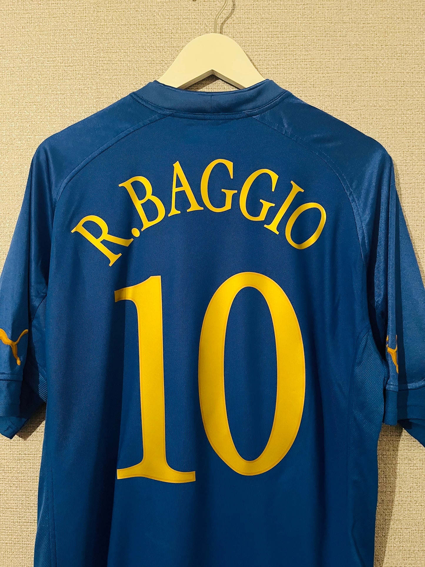Italy home football shirt 2004/05 Baggio XL