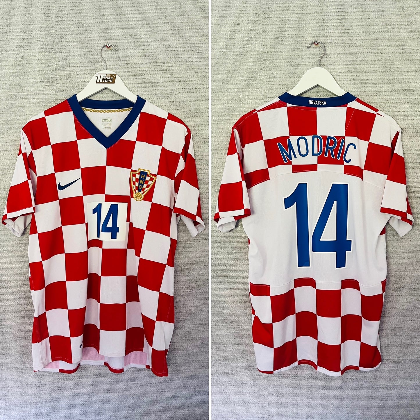Croatia home football shirt Euro 2008 Modric Large