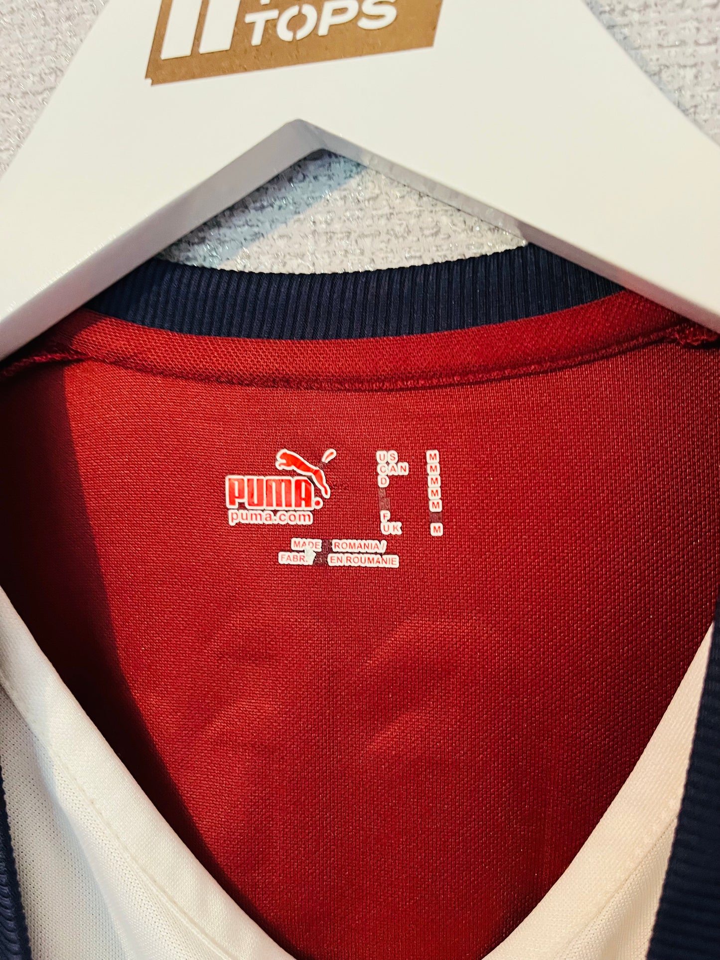 Italy goalkeeper football shirt 2006/07 Buffon Medium