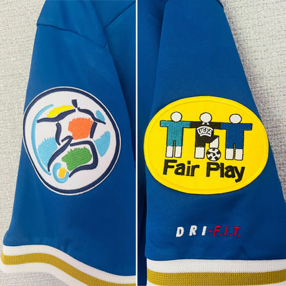 Italy home football shirt Euro 1996 Zola Medium