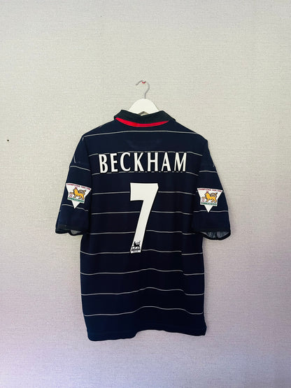 Manchester United away football shirt 1999/2000 Beckham Large