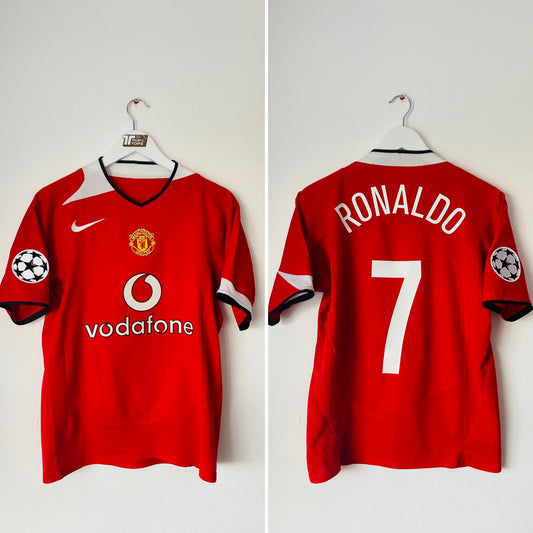 Manchester United home football shirt 2004/06 CR7 small