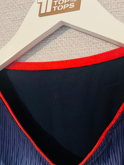 Arsenal away football shirt
2002/03 Vieira XXL