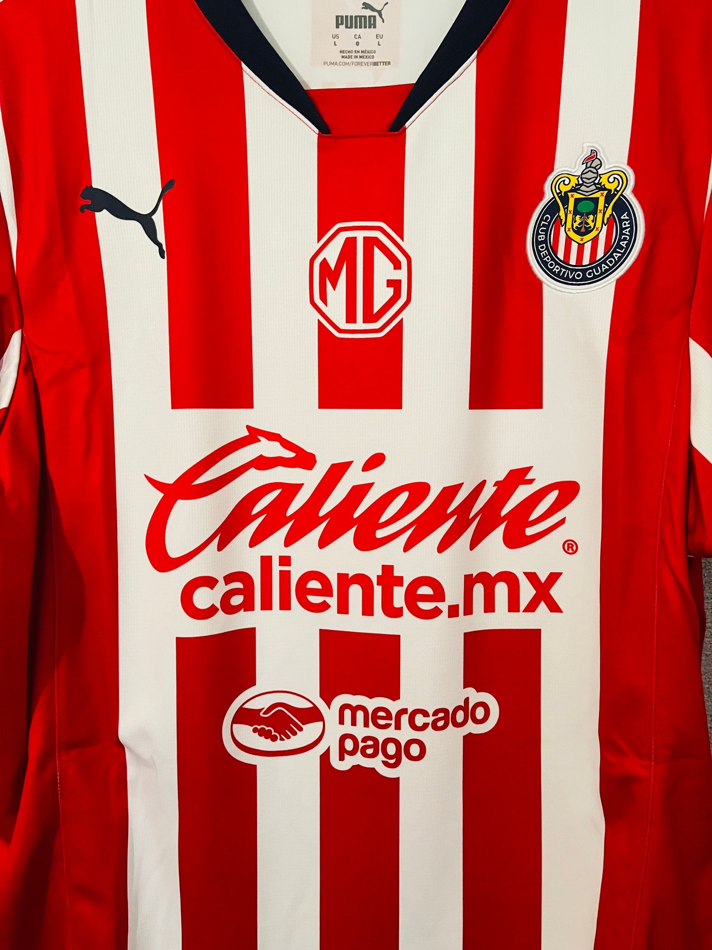 Chivas Guadalajara home football shirt 2024/25 Large BNWTs