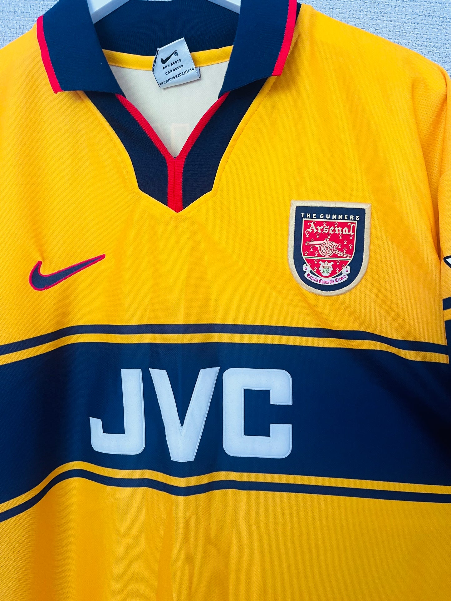 Arsenal away football shirt 1998/99 Bergkamp XL