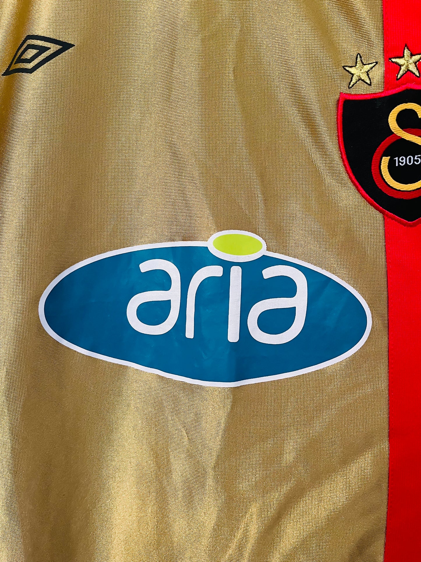 Galatasary third football shirt 2002/03 Medium