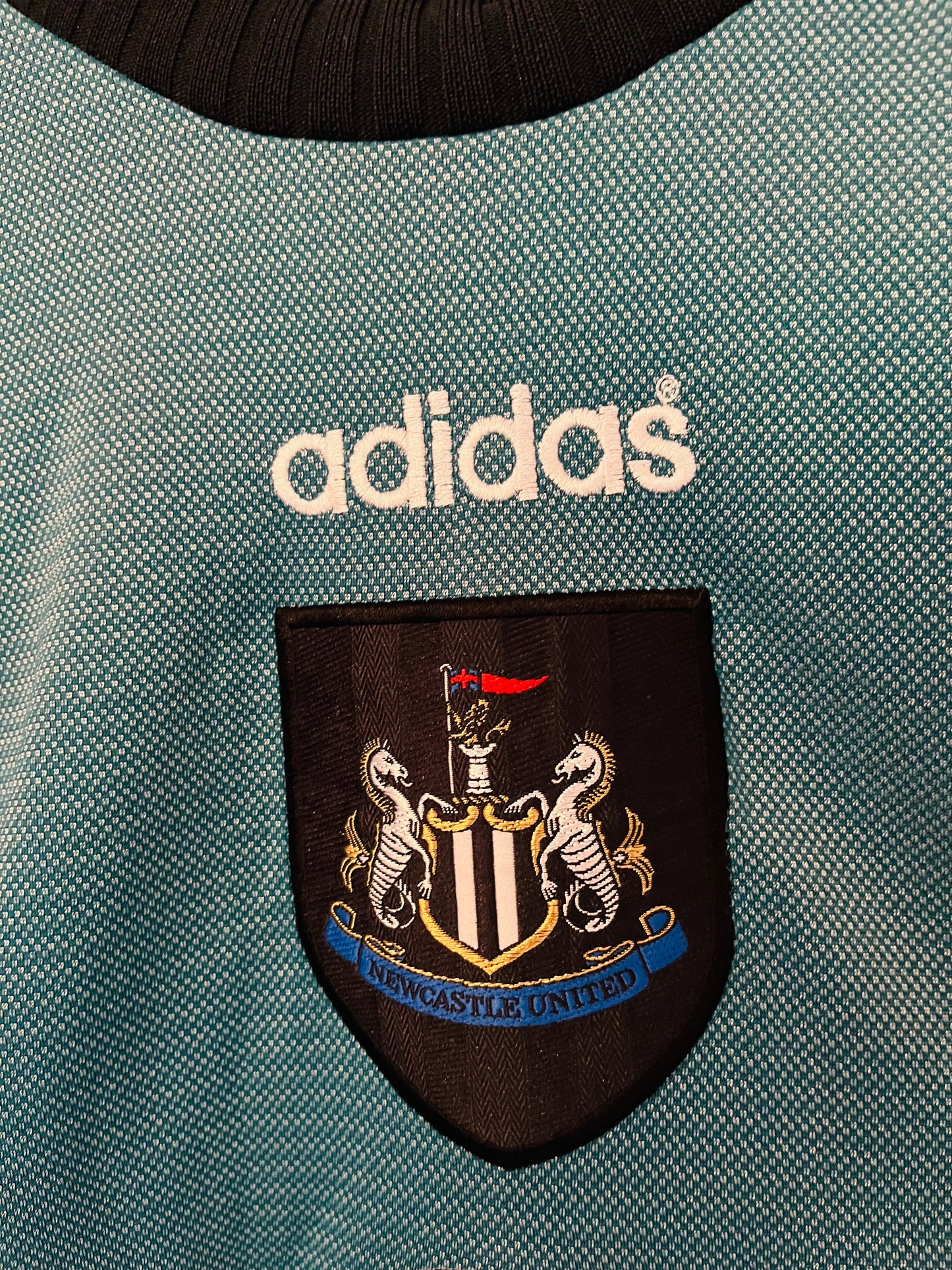 Newcastle United goalkeeper football shirt 1996/97 XL