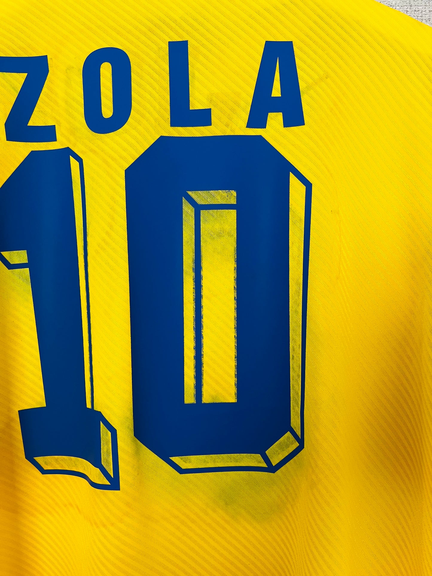 Parma away football shirt
1993/95 Zola Large