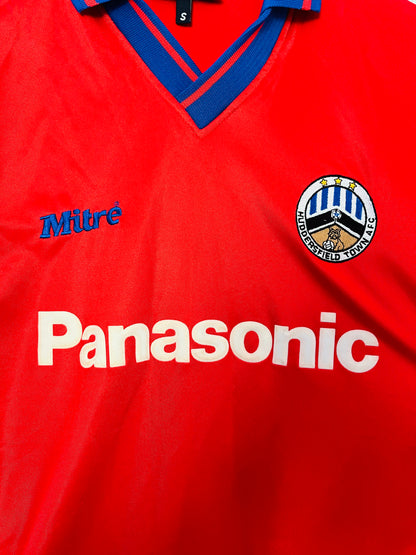 Huddersfield Town away football shirt 2000/01 small