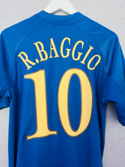 Italy home football shirt 2004/05 Baggio Medium