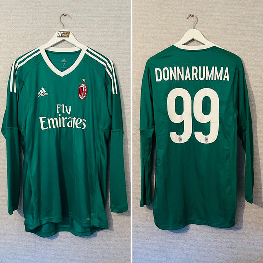 AC Milan goalkeeper football shirt
2017/18 Donnarumma Large