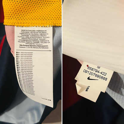 Barcelona home football shirt 2015/16 Messi Medium
