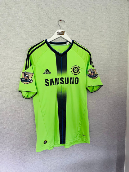Chelsea third football shirt
2010/11 Drogba Medium