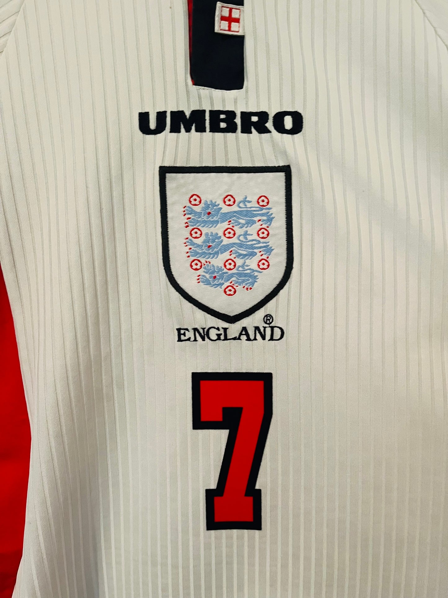 England home football shirt
W/C 1998 Beckham Large
