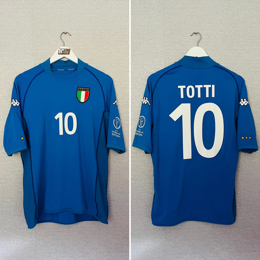 Italy home football shirt W/C 2002 Totti Large