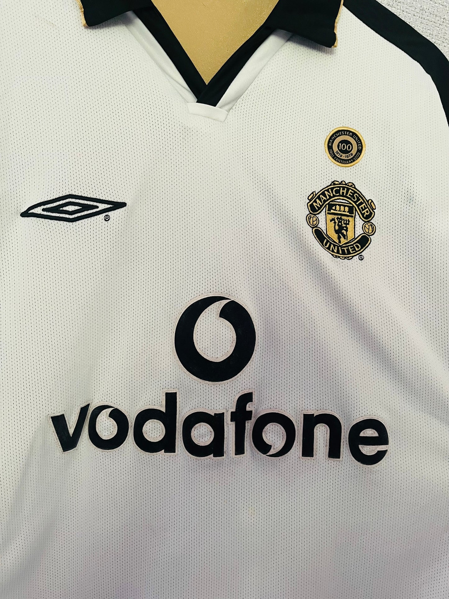 Manchester United away reversible football shirt
2001/02 Keane Medium