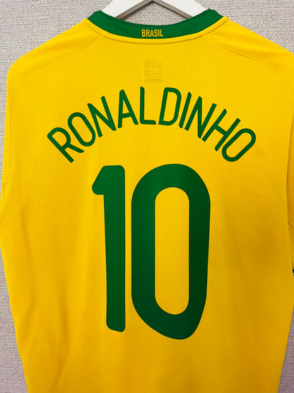 Brazil home football shirt 2008/10 Ronaldinho Medium