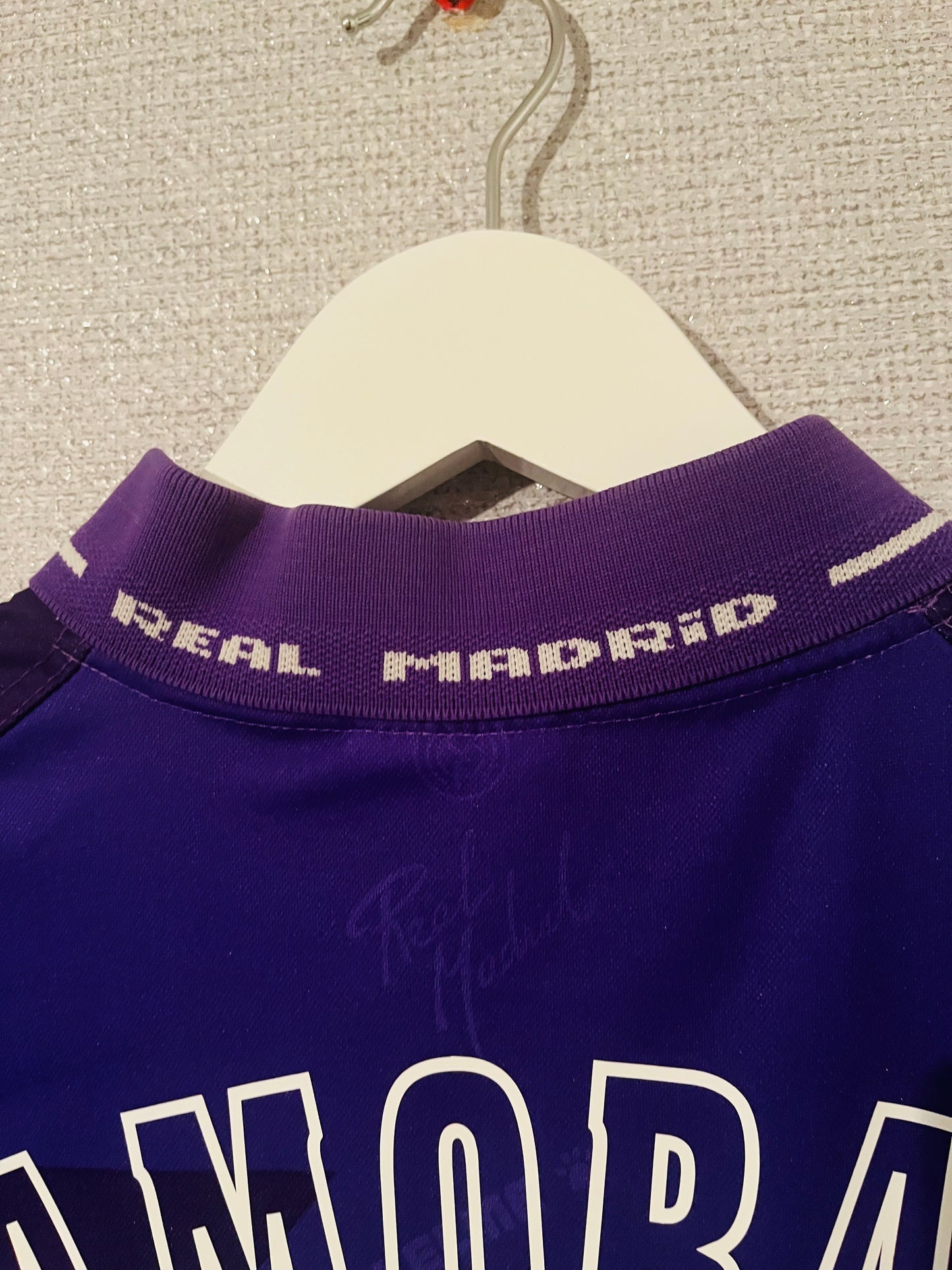 Real Madrid away football shirt
1994/96 Zamorano XL