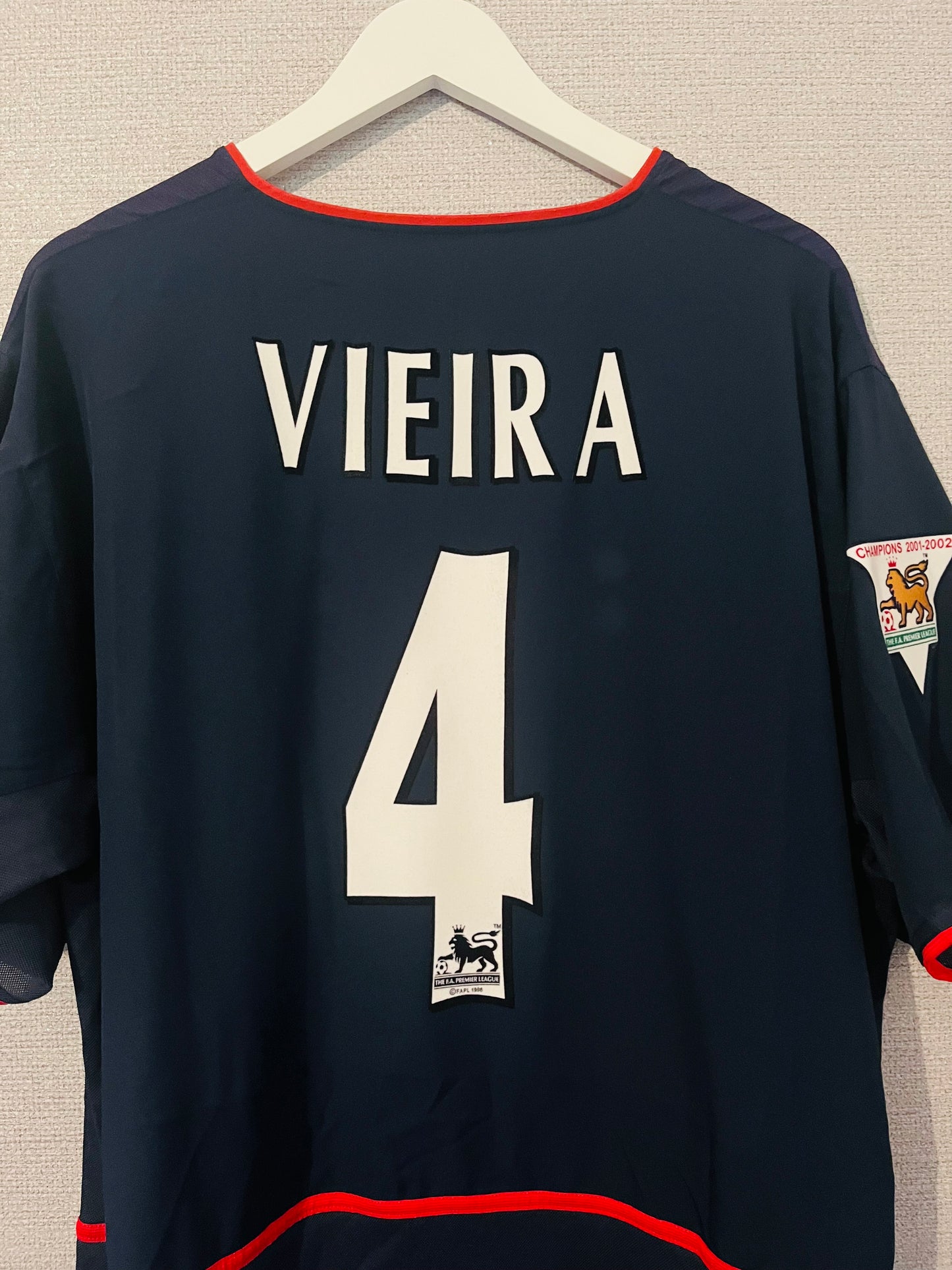 Arsenal away football shirt
2002/03 Vieira XXL