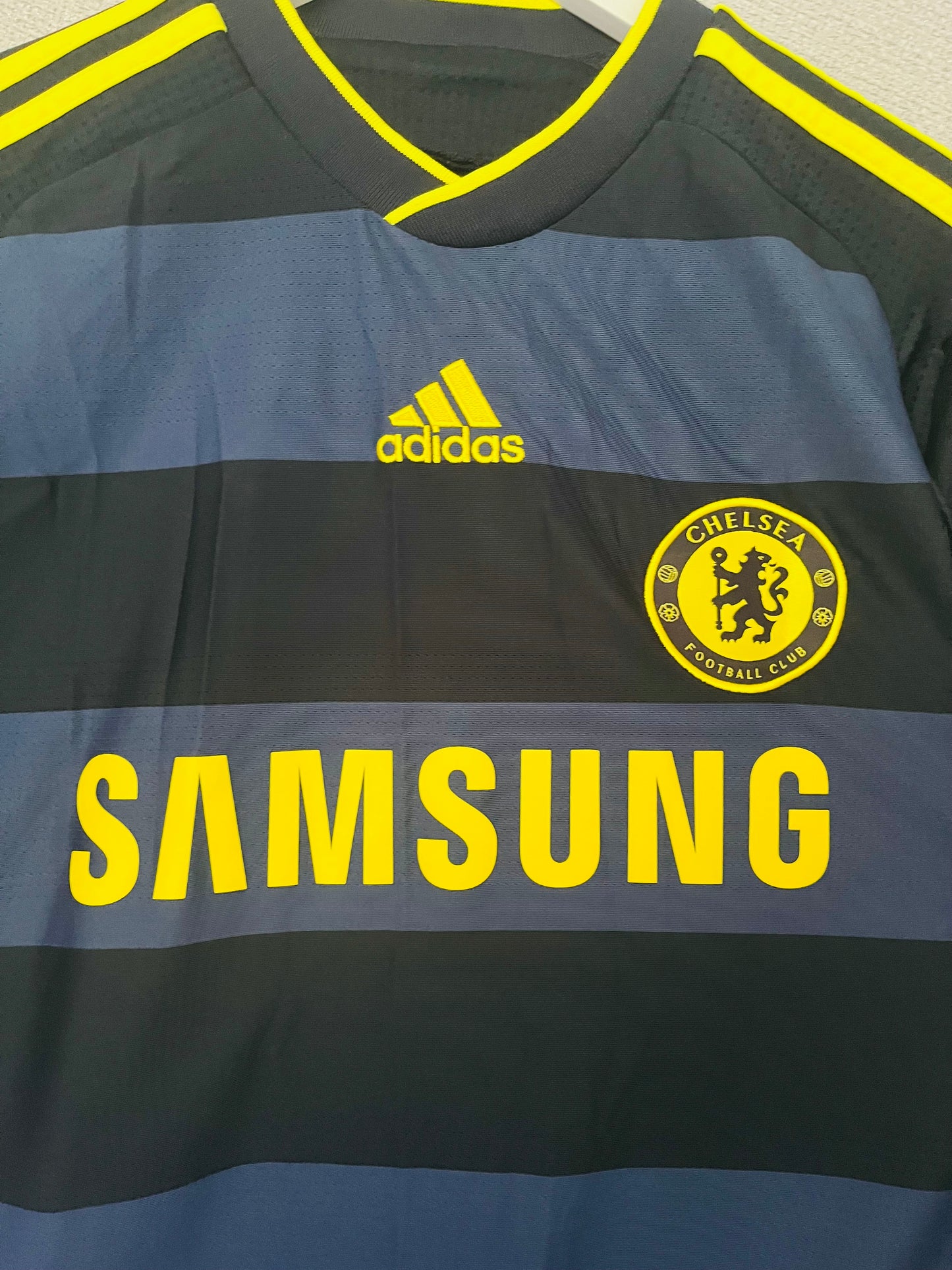 Chelsea away football shirt
2008/09 Ballack Medium