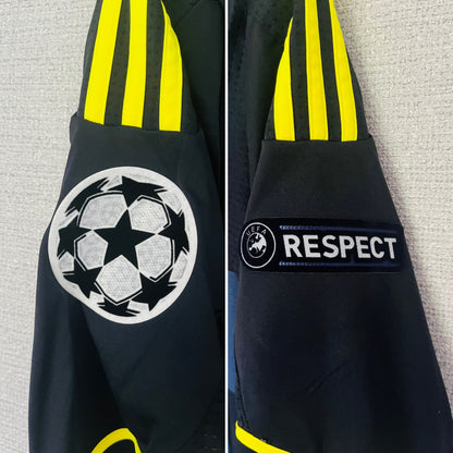 Chelsea away football shirt
2008/09 Ballack Medium