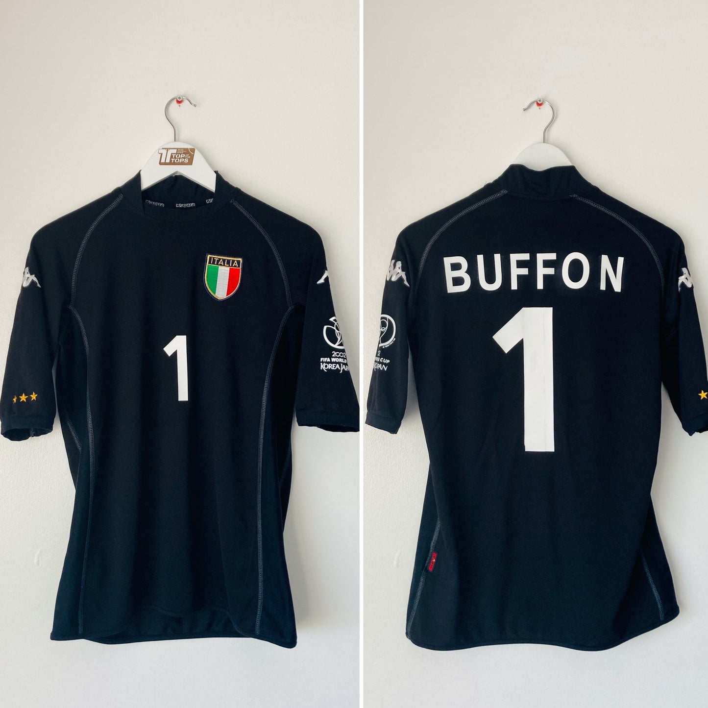 Italy goalkeeper football shirt  W/C 2002 Buffon Medium
