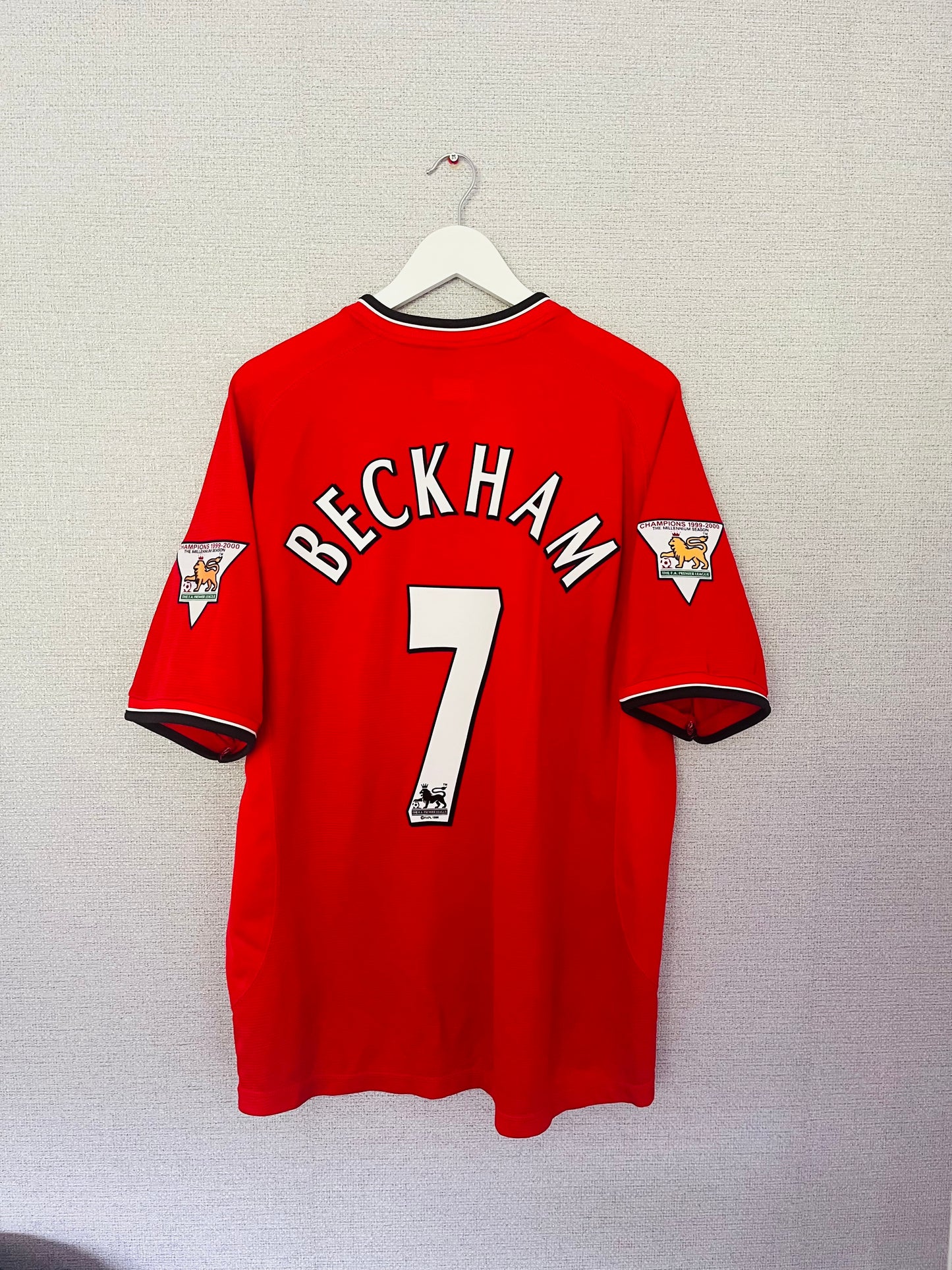Manchester United home football shirt 2000/01 Beckham XL