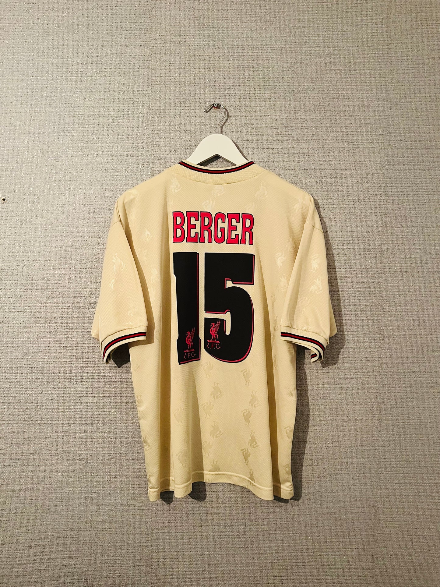 Liverpool away football shirt
1996/97 Berger Large
