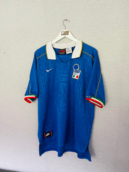 Italy home football shirt 1995/96 Baggio XL