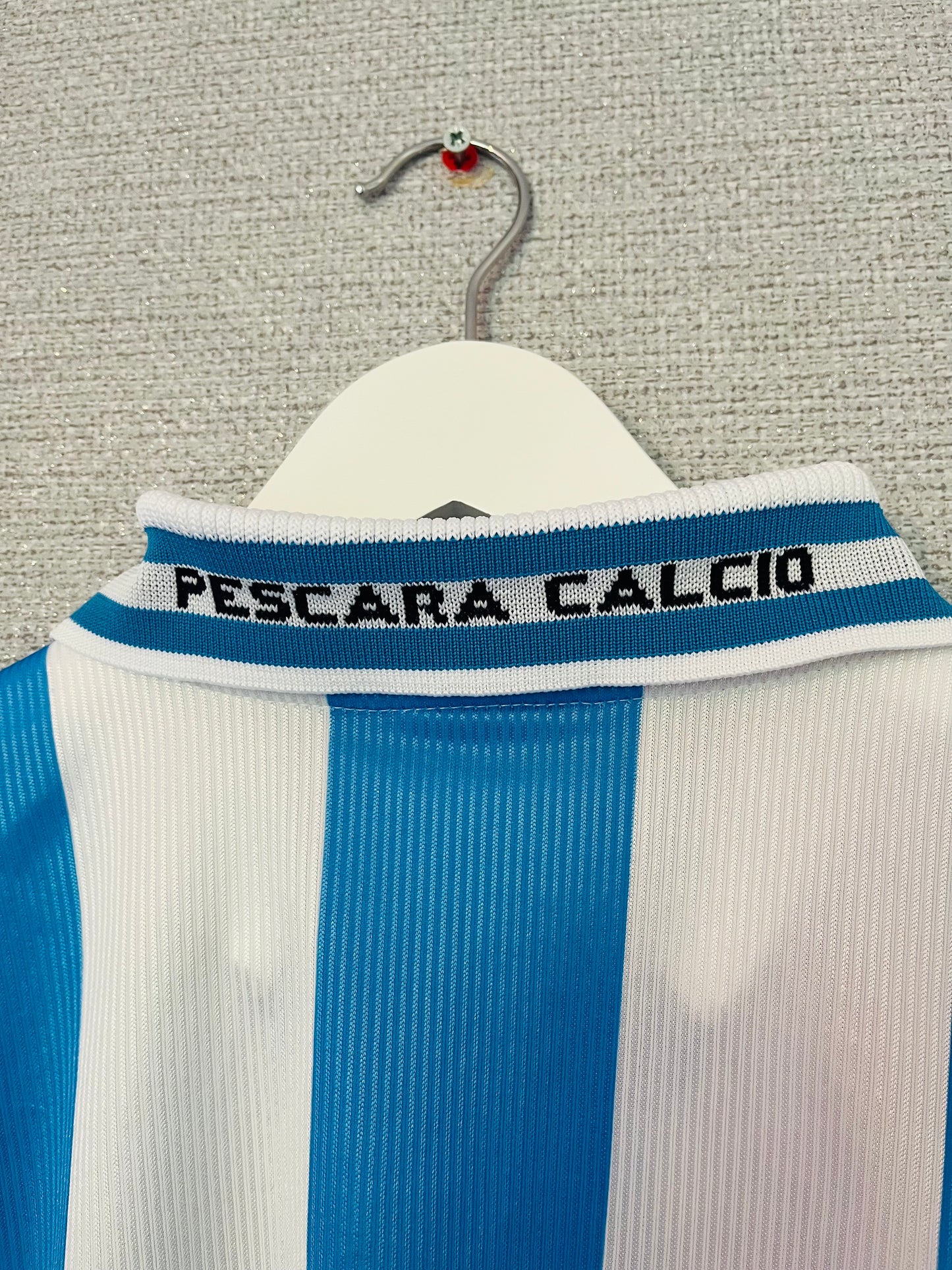Pescara home football shirt 1999/2002 Large