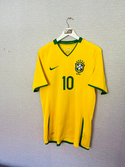 Brazil home football shirt 2008/10 Ronaldinho Medium